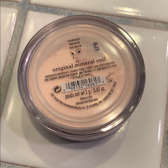 BareMinerals Mineral Veil - BRAND NEW - Picture 3 of 4